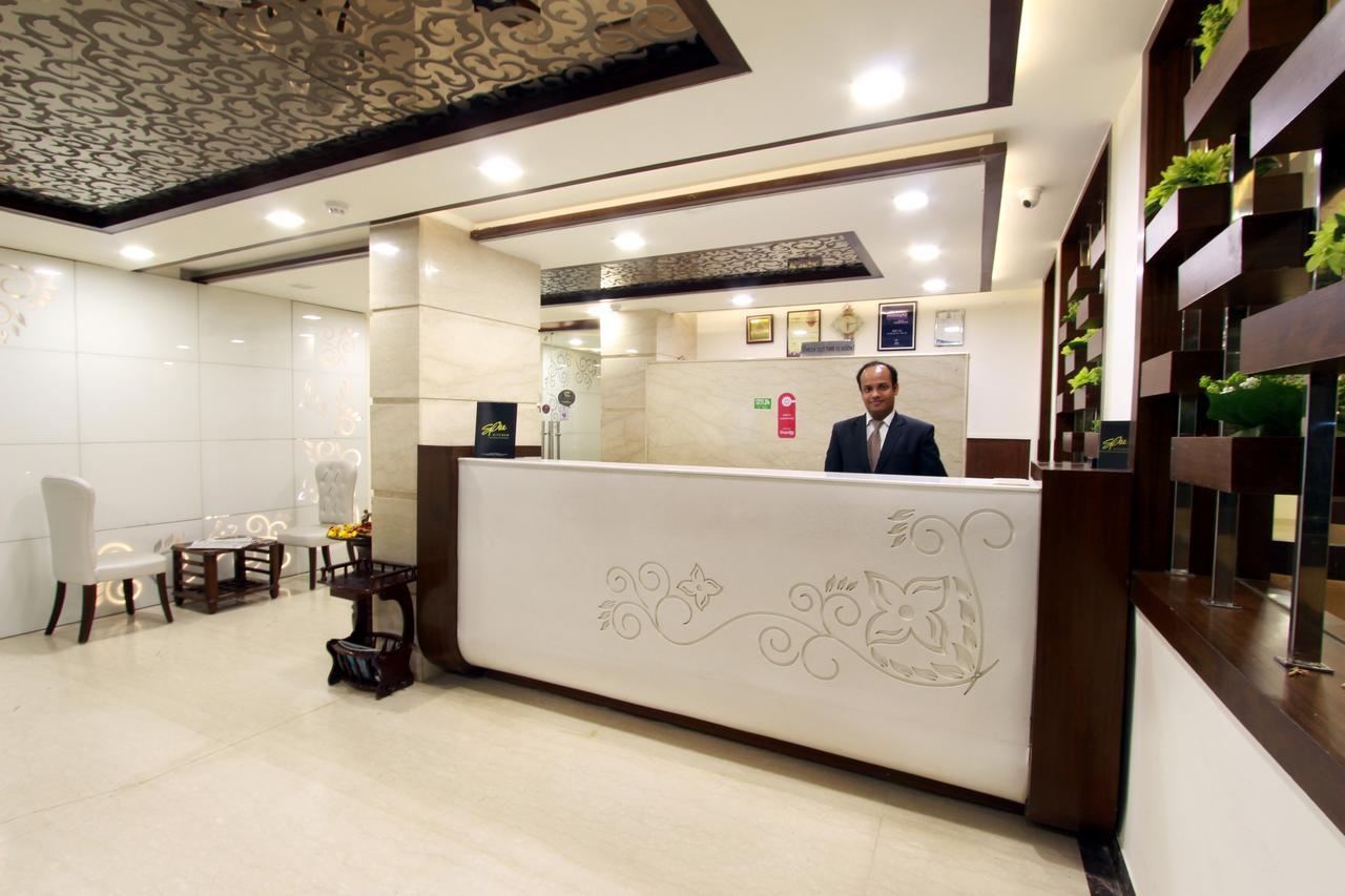 Genx Usha Kiran Agra Hotel Агра Екстериор снимка